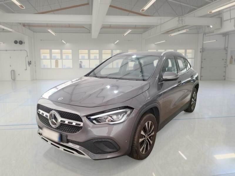 Mercedes GLA Mercedes GLA