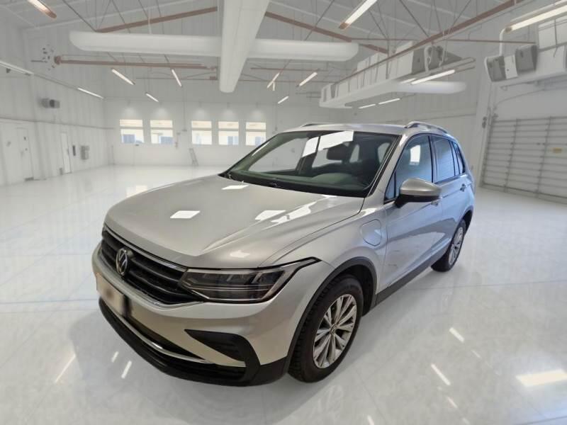 Volkswagen Tiguan Volkswagen Tiguan