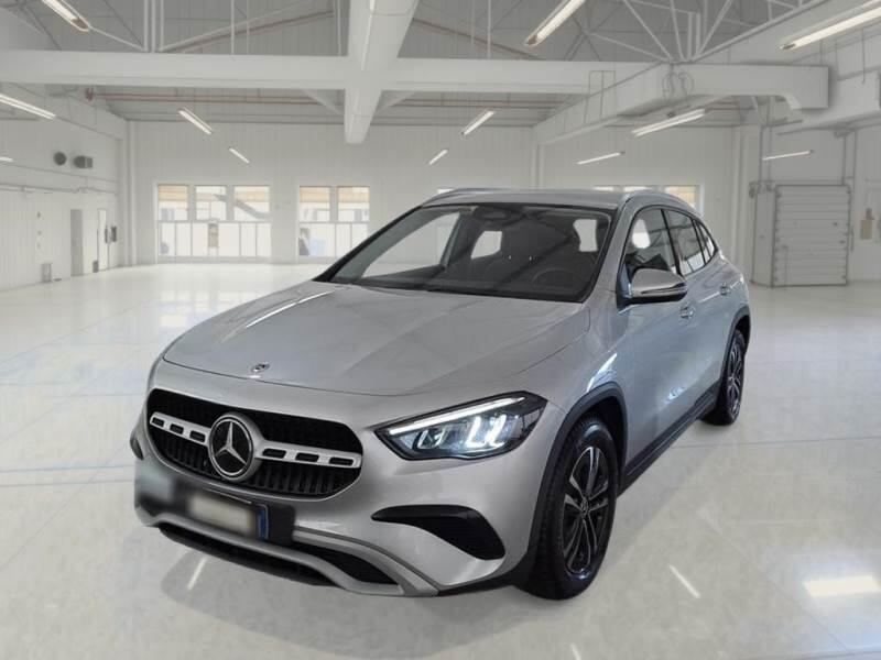 Mercedes GLA Mercedes GLA
