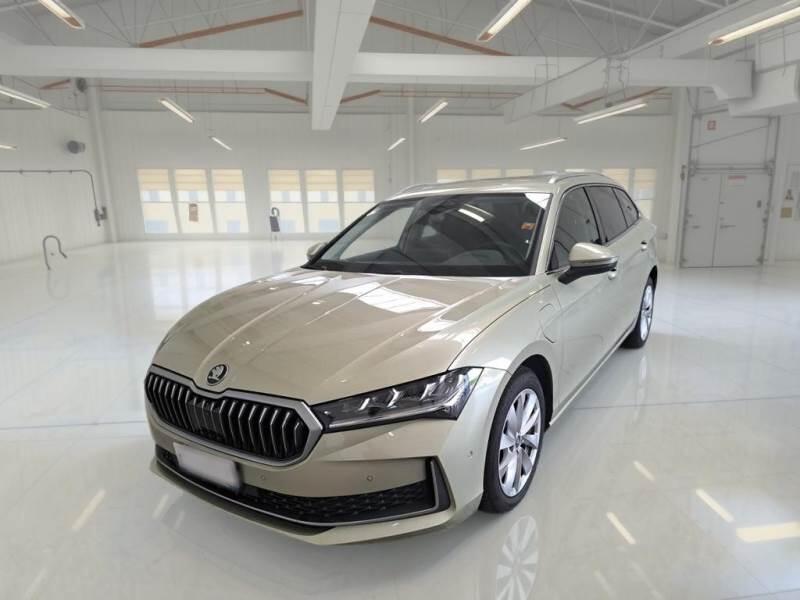 Skoda Superb Combi