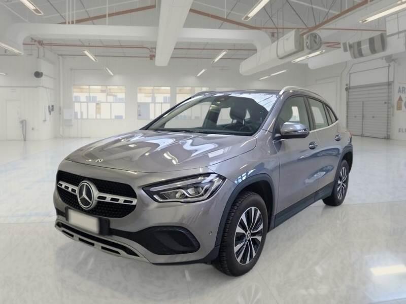 Mercedes GLA Mercedes GLA